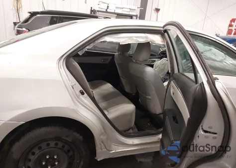 2015 Toyota Corolla Le z USA, uszkodzony, nr VIN 2T1BURHE2FC370821